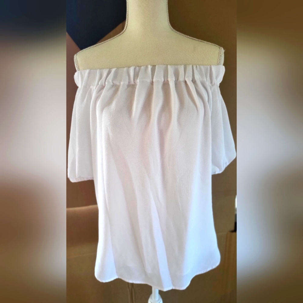 EUC Michael Michael Kors off shoulder white blouse XS
